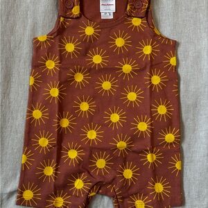 Hanna Andersson Brown Romper with Yellow Sun Design, NWOT